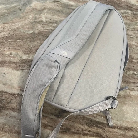 The North Face Isabella Sling Bag - Mystic Haze - Picture 9 of 10